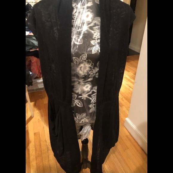 WHITE + WARREN medium black linen blend sweater vest drawstring tie at waist - Picture 7 of 15